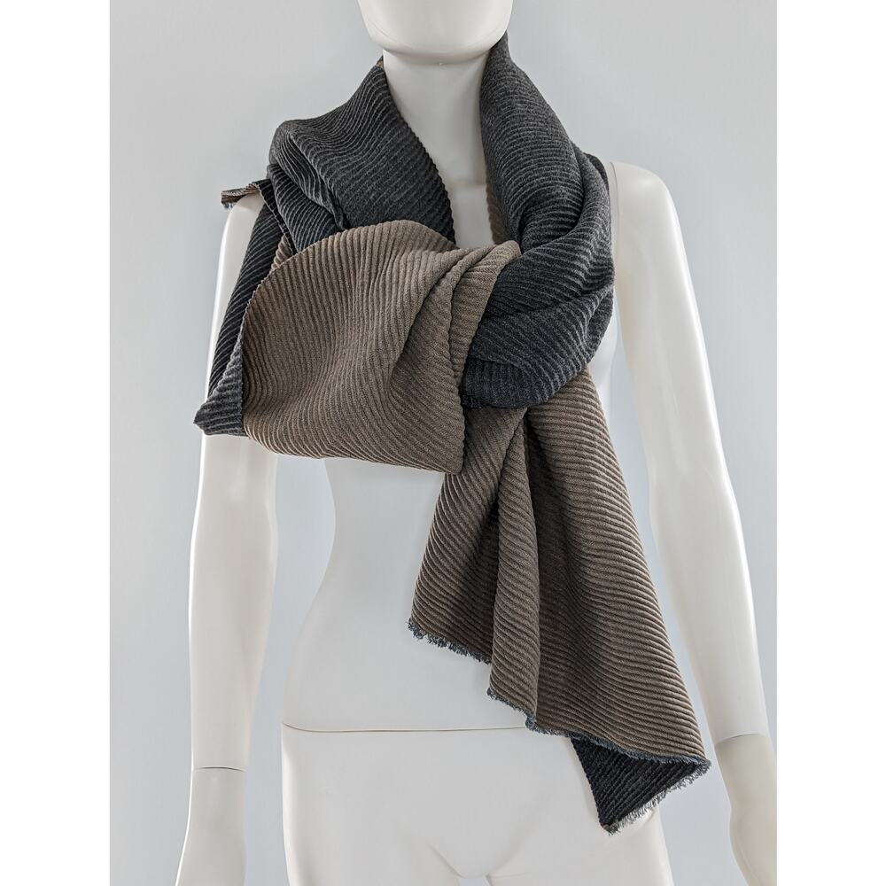 14th & Union Oversized Reversible Scarf - Picture 2 of 8
